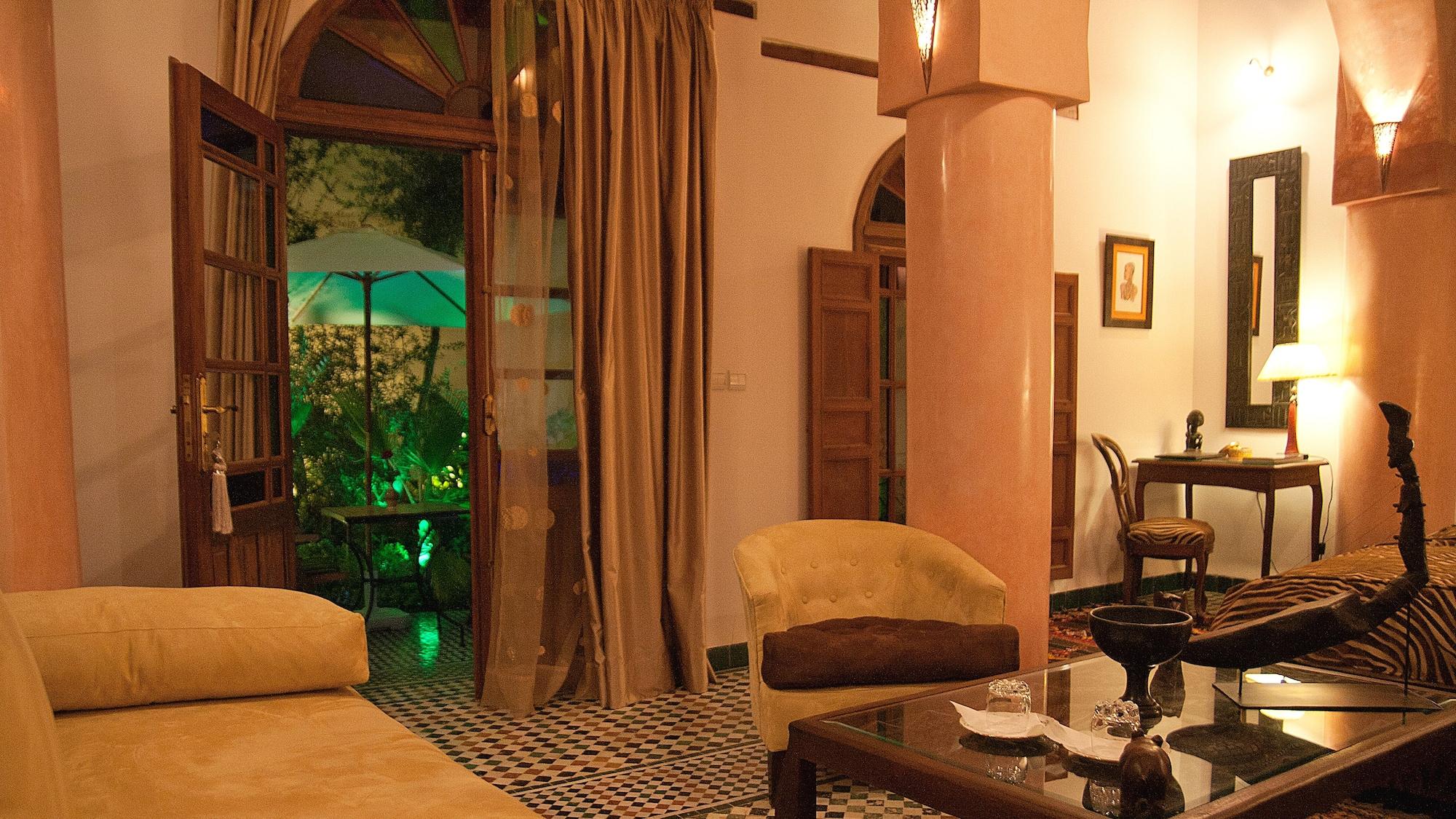 Ryad Salama Fes Luaran gambar