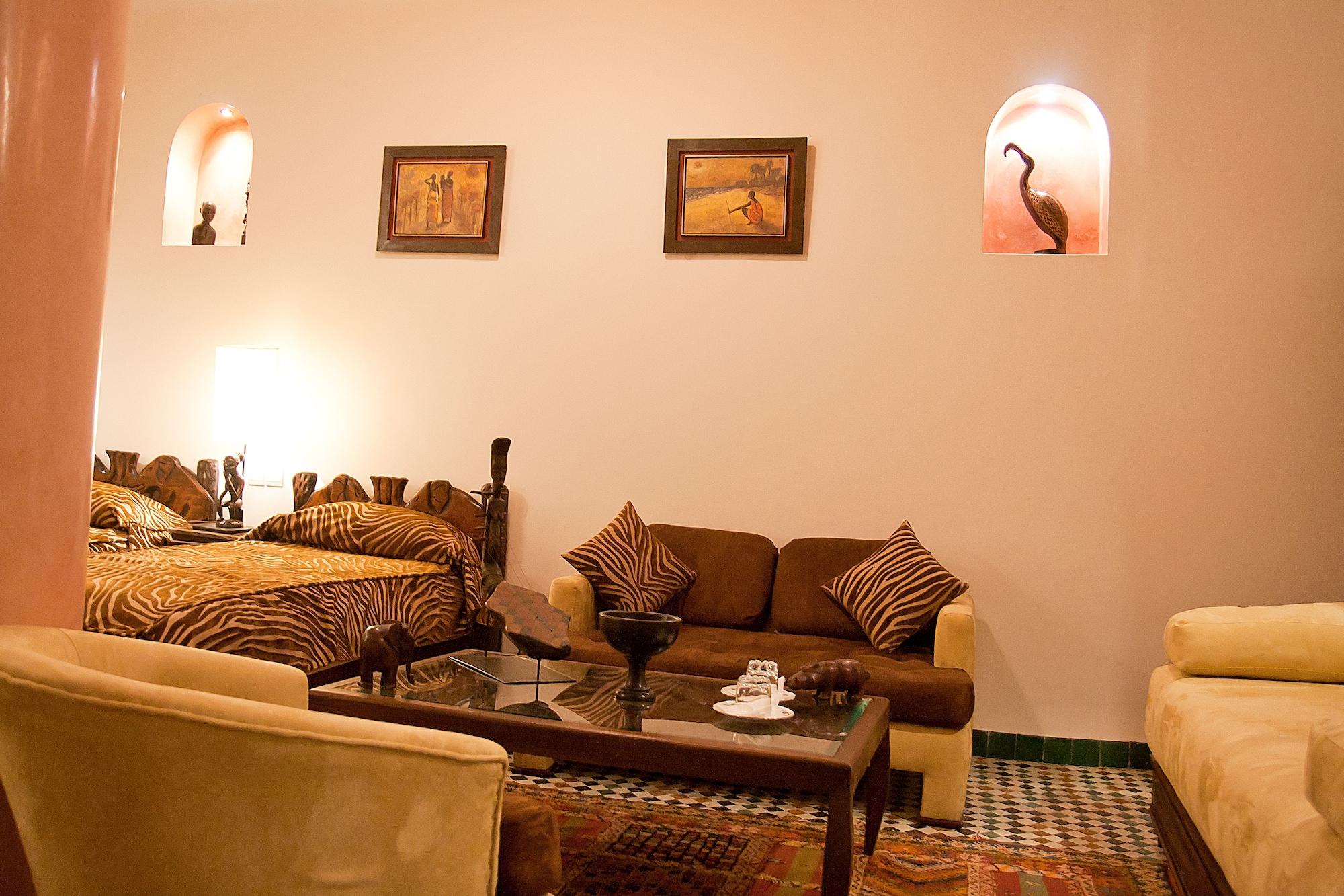 Ryad Salama Fes Luaran gambar